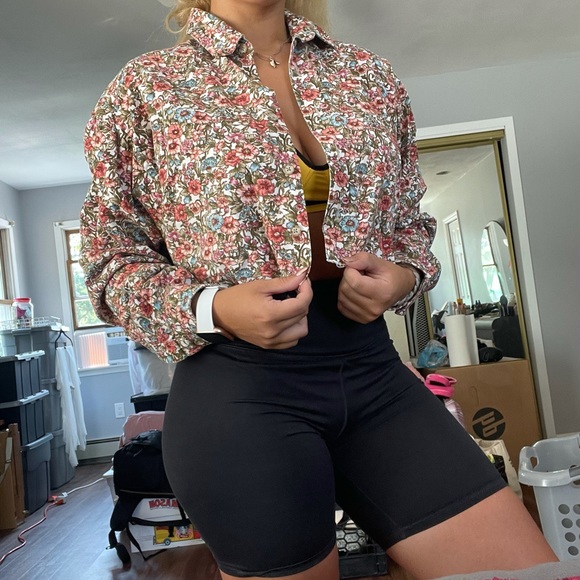 LANDS' END Size Medium/Large Floral Cropped Jacket - Picture 2 of 6